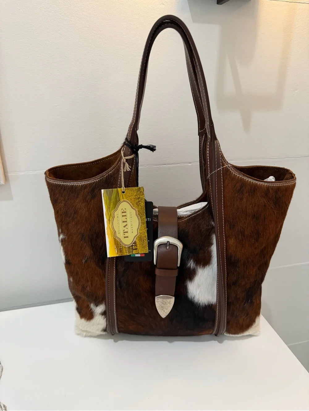 N/A elegant brown